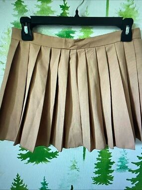 SHEIN Beige Pleated Mini Skirt